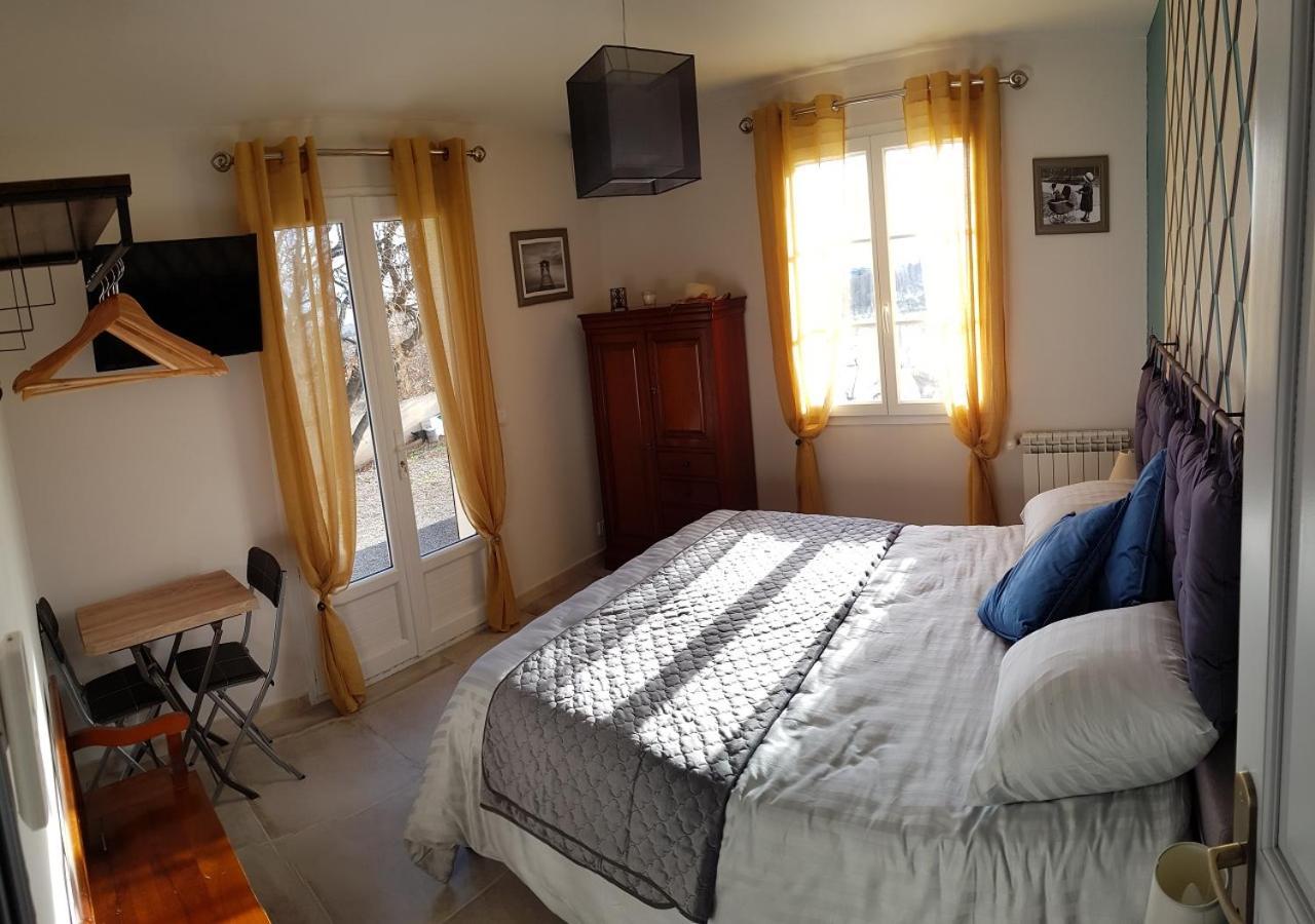Les Chenes De Da-Li Bed & Breakfast Lezignan-la-Cebe Exterior photo
